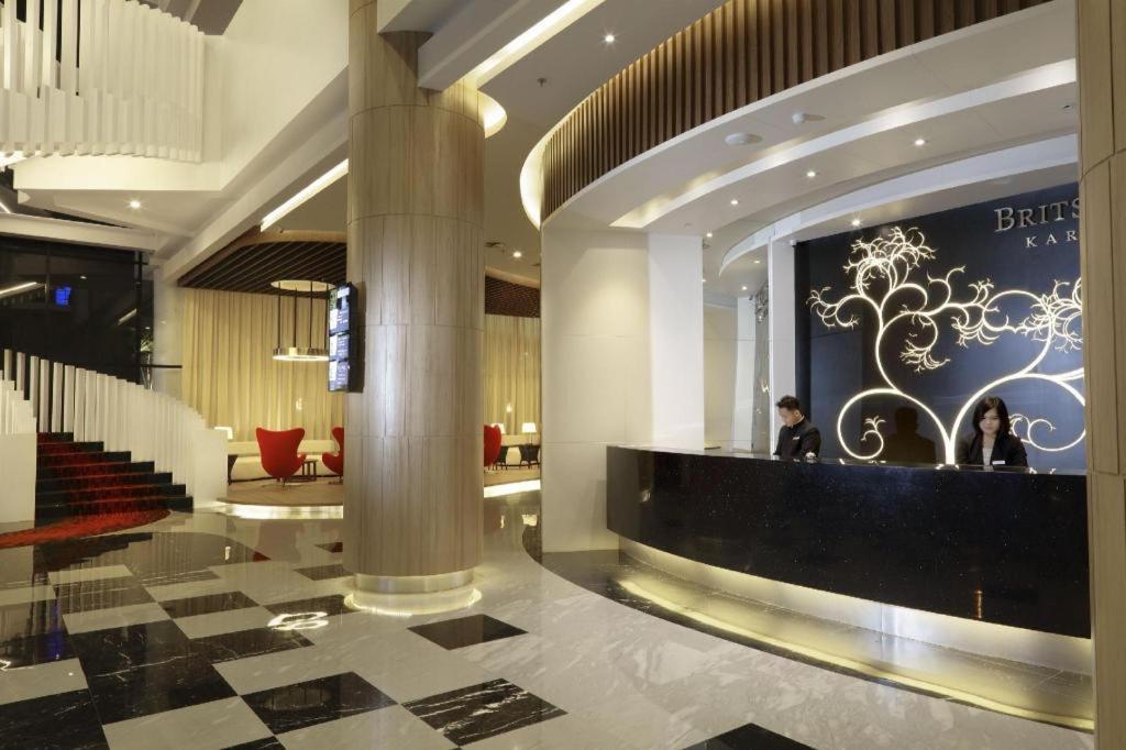 Brits Hotel Караванг Экстерьер фото