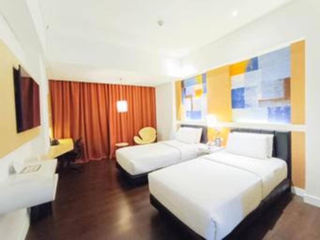 Brits Hotel Караванг Экстерьер фото