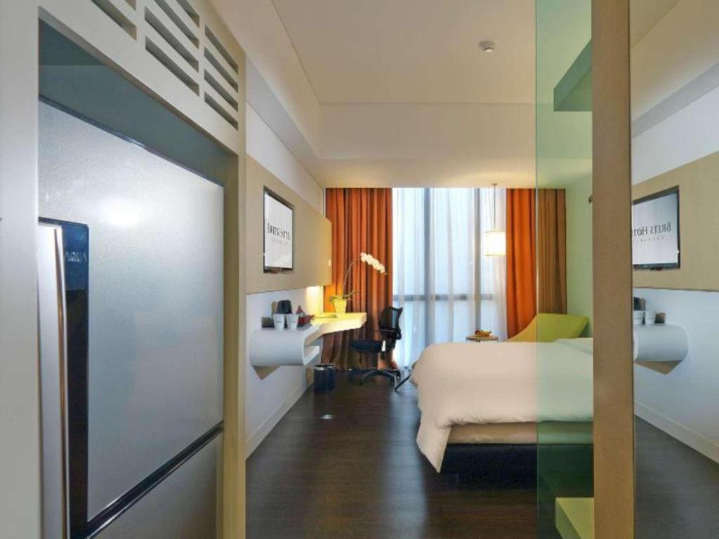 Brits Hotel Караванг Экстерьер фото